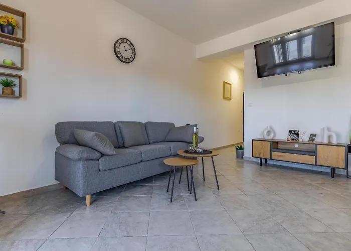 Lejlighed Lovely In *