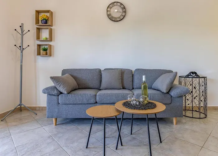 Lejlighed Lovely In *