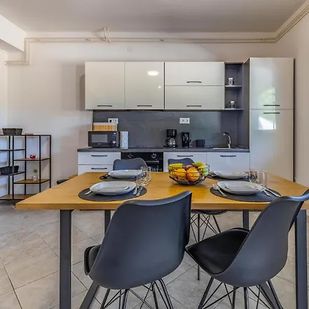 2 Bedroom In Διαμέρισμα